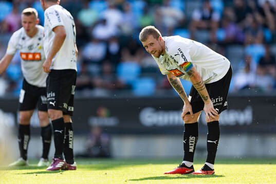 Häckens Simon Gustafson deppar