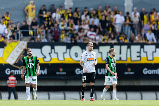Häckens Simon Gustafson deppar