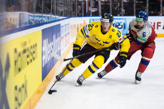 Lucas Raymond of Sweden and Michal Kempny of Czech Republic