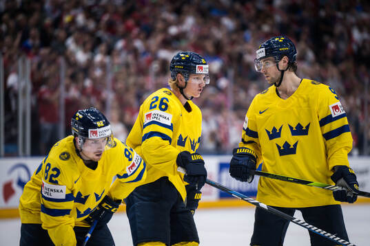 Jesper Frödén, Rasmus Dahlin and Adrian Kempe of Sweden