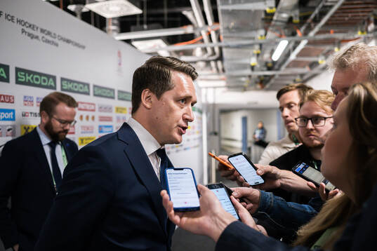 Head coach Sam Hallam of Sweden in mixed zone