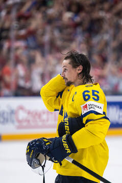 Erik Karlsson of Sweden looks dejected