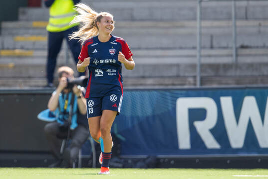 FC Rosengårds Olivia Holdt jublar