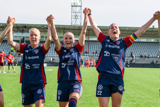 FC Rosengårds Caroline Seger, Ria Noora Minerva Öling och