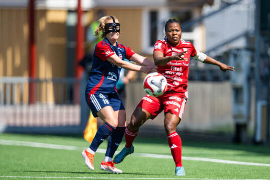 FC Rosengårds Sofie Bruun Bredgaard och Piteås Faith