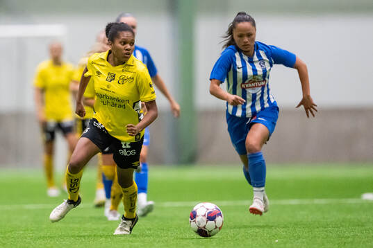 Elfsborgs Vanessa Lopez och Segeltorps IFs Filippa Sand