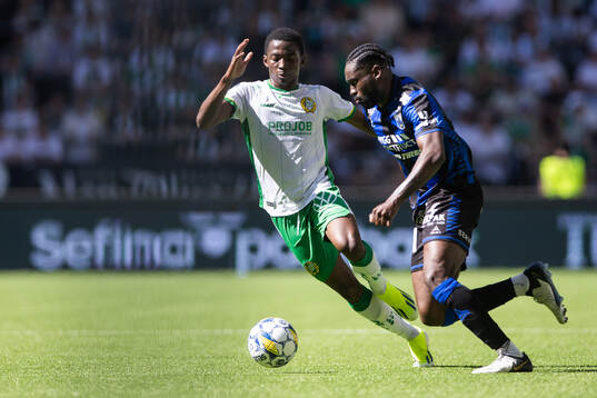 Hammarbys Bouzomana Toure och Sirius Patrick Nwadike