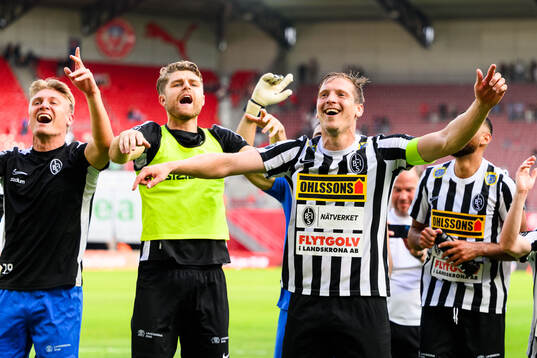 Landskronas Philip Andersson jublar