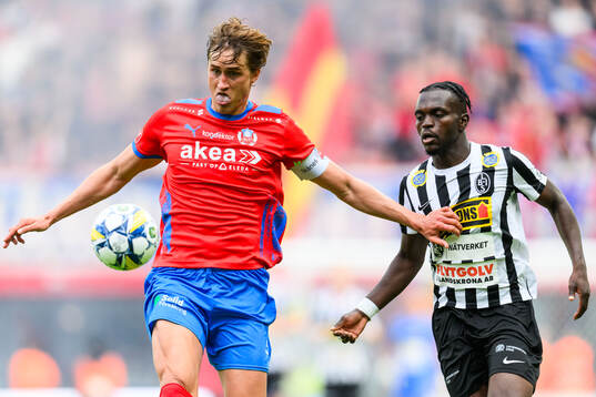 Helsingborgs Thomas Pauck Rogne och Landskronas Kofi Asare