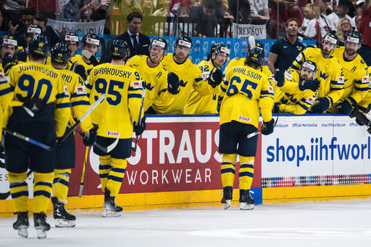 Erik Karlsson of Sweden celebrates