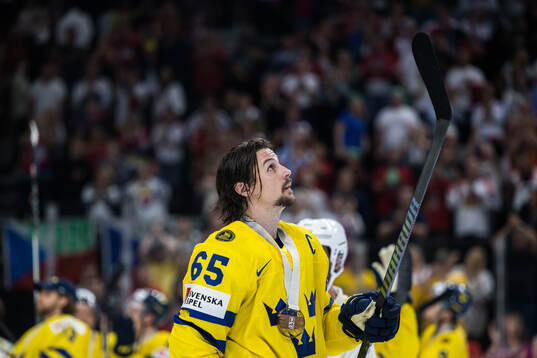 Erik Karlsson of Sweden