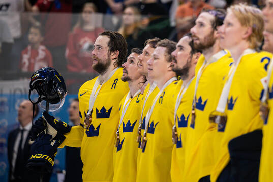 Victor Hedman and Erik Karlsson of Sweden