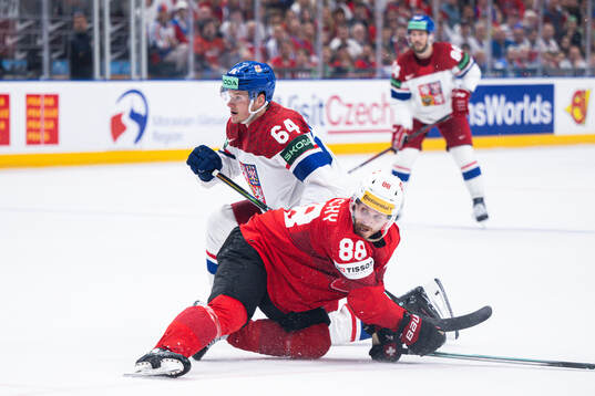 David Kämpf of Czech Republic and Christoph Bertschy of