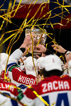 The players of Czech Republic lifts the trophy and celebrate