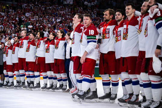 The players of Czech Republic with their gold medals