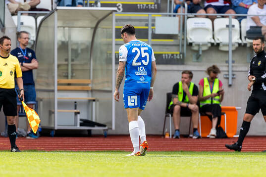 IK Oddevolds Kenan Mehovic lämnar planen