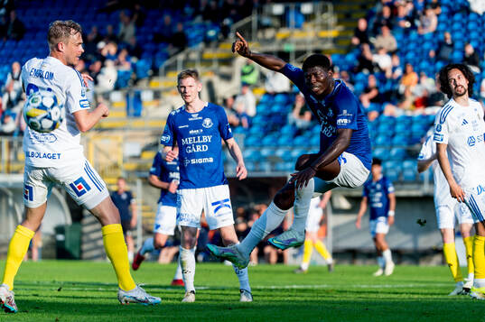 Trelleborgs Abel Ogwuche och GIF Sundsvalls Pontus Engblom