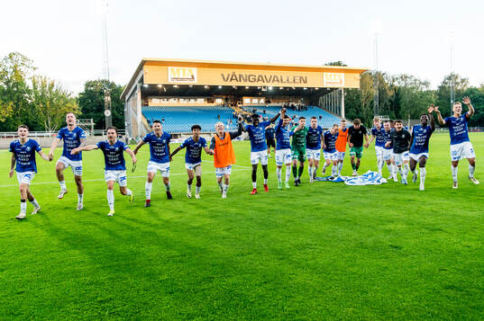 Trelleborgs spelare jublar