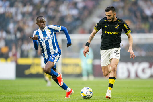 IFK Göteborgs Malick Junior Yalcouye och AIKs Ioannis
