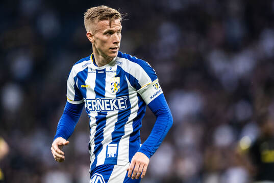 IFK Göteborgs Oscar Wendt nder fotbollsmatchen i
