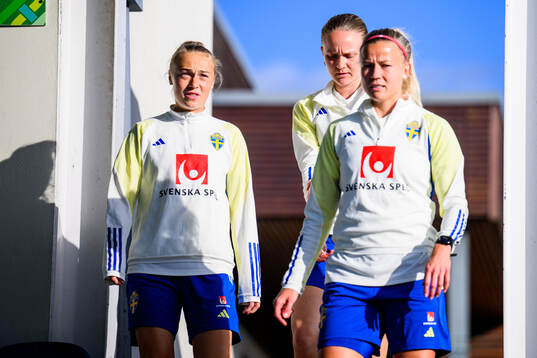 Hanna Bennison and Hanna Glas of Sweden at a training