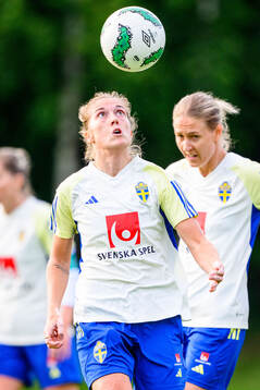 Filippa Angeldahl and Emma Kullberg of Sweden at a training