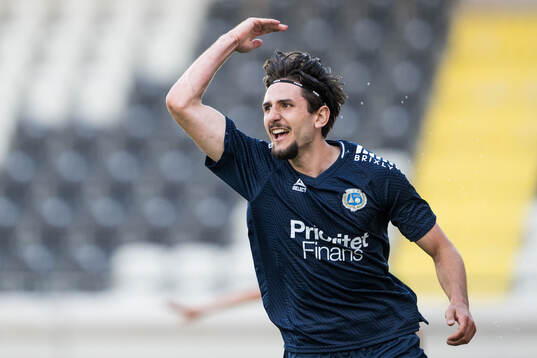 Utsiktens Filip Trpcevski jublar