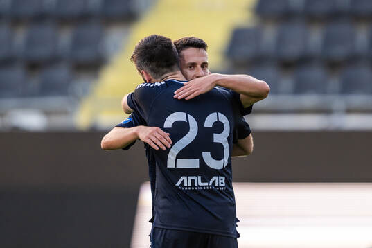 Utsiktens Predrag Randelovic och Ivo Pekalski jublar
