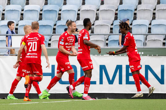 Värnamos Gustav Engvall jublar