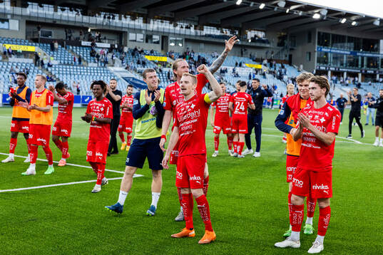 Värnamos spelare jublar