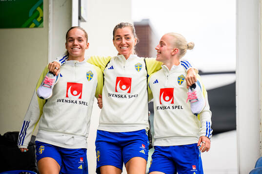 Hanna Lundkvist, Linda Sembrant and Anna Sandberg of Sweden