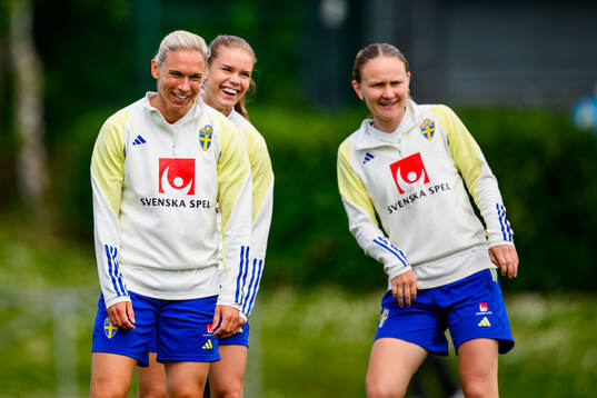 Jonna Andersson, My Cato and Matilda Vinberg of Sweden at a