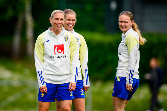 Jonna Andersson, My Cato and Matilda Vinberg of Sweden at a