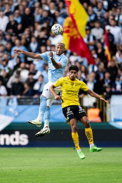 Malmö FFs Derek Cornelius och Elfsborgs Ahmed Qasem