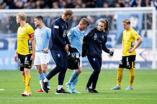 Malmö FFs Anders Christiansen har ont