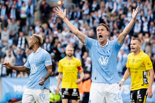 Malmö FFs Erik Botheim reagerar