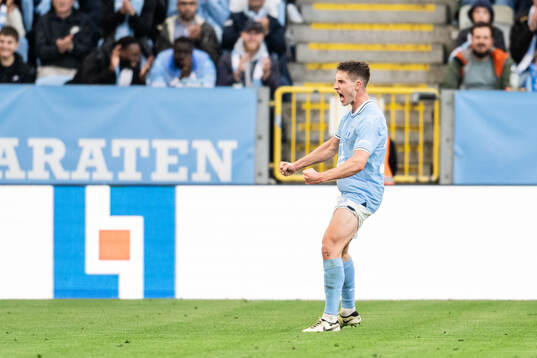 Malmö FFs Lasse Berg Johnsen jublar