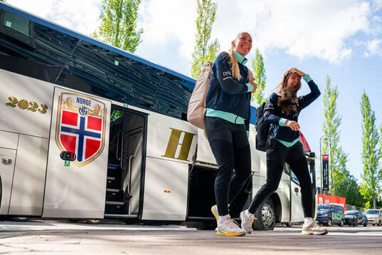Maria Thorisdottir and Tuva Hansen of the Norwegian women's