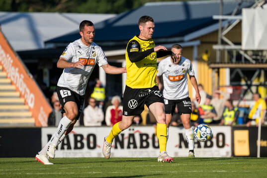 Häckens Even Hovland och Mjällbys Jacob Bergström