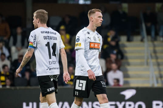 Häckens Simon Gustafson och Julius Lindberg deppar