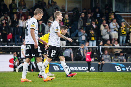 Häckens Pontus Dahbo och Simon Gustafson deppar