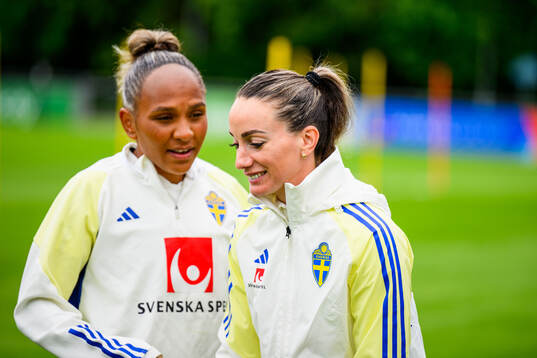 Madelen Janogy and Kosovare Asllani of Sweden at a training