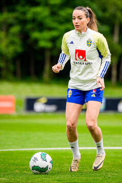 Kosovare Asllani of Sweden at a training session