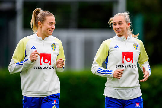 Fridolina Rolfö and Ellen Wangerheim of Sweden at a
