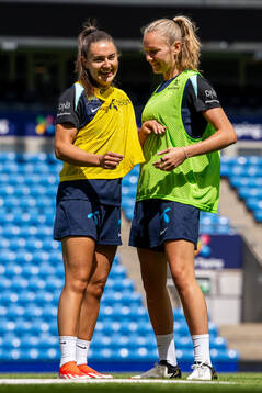 Vilde Bøe Risa and Frida Maanum of the Norwegian women's