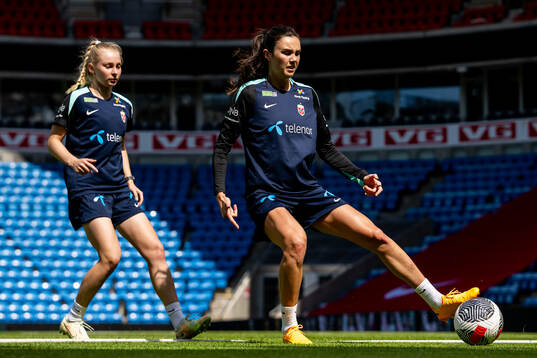 Emilie Marie Joramo and Ingrid Syrstad Engen of the