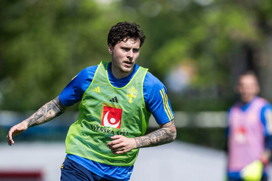 Victor Nilsson Lindelöf of the Swedish men's national