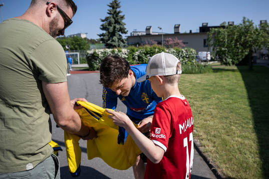 Victor Nilsson Lindelöf of the Swedish men's national