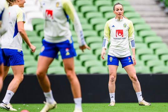 Kosovare Asllani of Sweden
