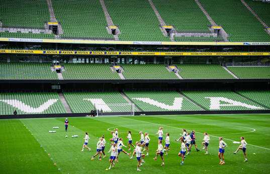 Players of Sweden warm up